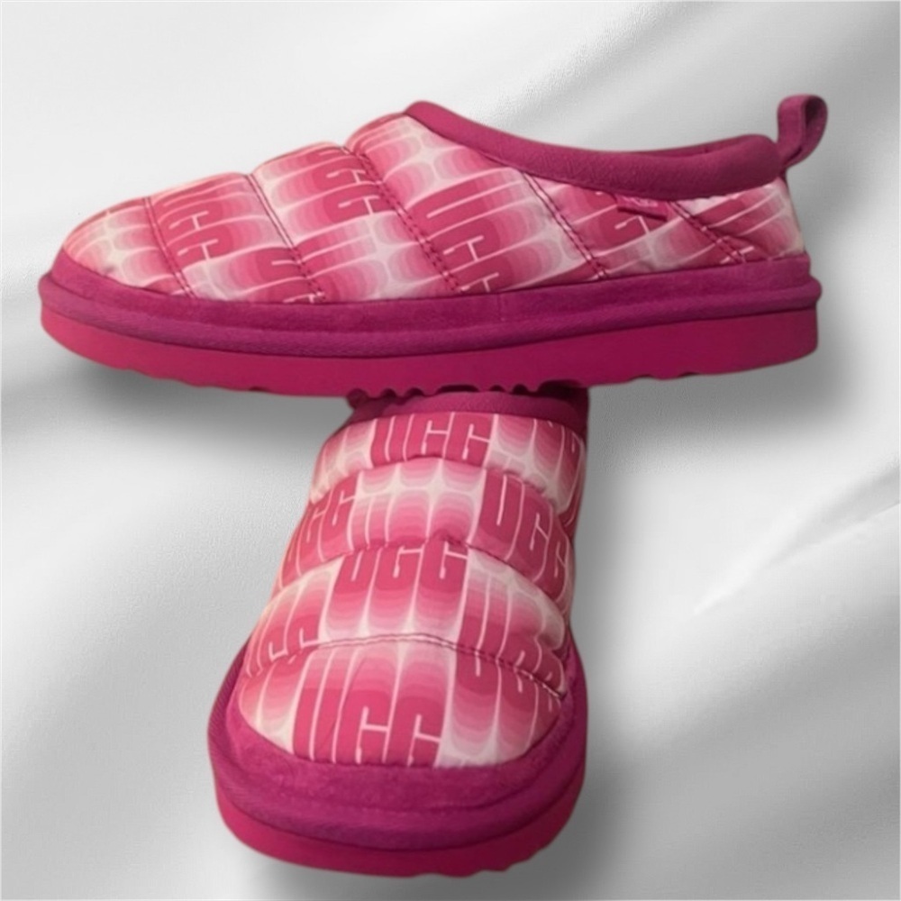UGG Pink Slip-On Shoes size 5